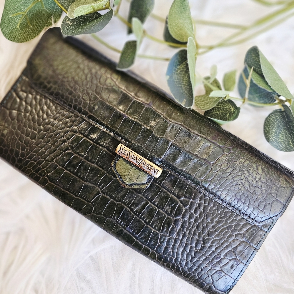 YSL Vintage Kisslock Crocodile Wallet - Picture 13 of 17